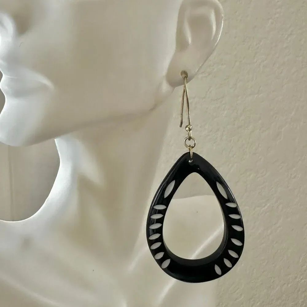 Boho Hand-Carved Horn & Bone Inlay Teardrop Earrings - Picture 3 of 6